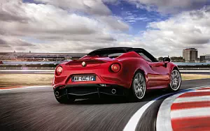 Alfa Romeo 4C Spider     