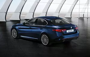Alfa Romeo Giulia Super     