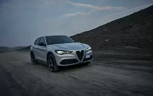 Alfa Romeo Stelvio Competizione     