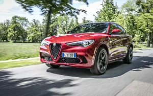 Alfa Romeo Stelvio Quadrifoglio     