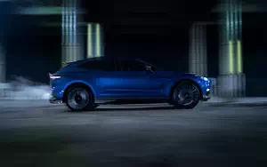 Aston Martin DBX707     