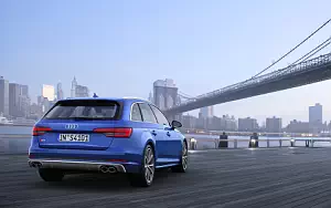 Audi S4 Avant     