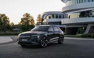 Audi SQ8 e-tron quattro     