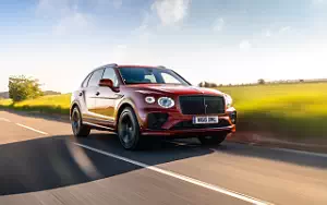 Bentley Bentayga Hybrid First Edition (Dragon Red) UK-spec     