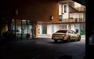 Bentley Flying Spur Hybrid     