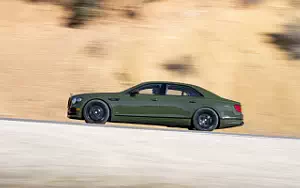 Bentley Flying Spur Hybrid (British Racing Green) US-spec     