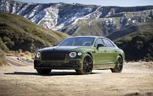 Bentley Flying Spur Hybrid (British Racing Green) US-spec     