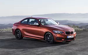 BMW M240i xDrive Coupe     