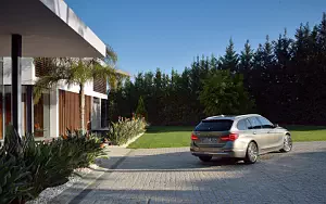 BMW 330d Touring Luxury Line     