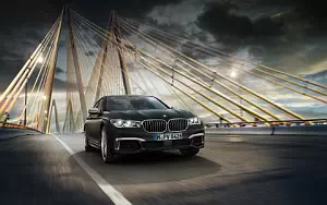 BMW M760Li xDrive     