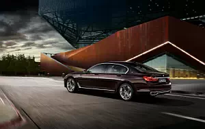 BMW M760Li xDrive V12 Excellence     