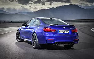 BMW M4 CS     