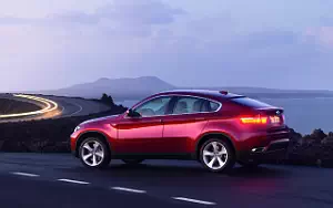 BMW X6 xDrive50i     