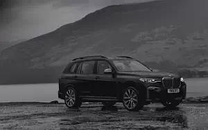 BMW X7 M50d UK-spec     