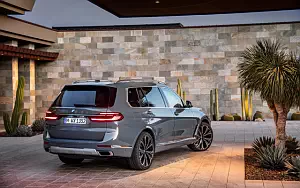 BMW X7 xDrive40i     