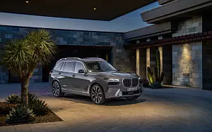 BMW X7 xDrive40i     