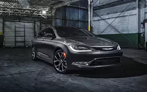 Chrysler 200C     