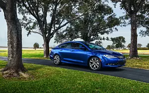 Chrysler 200S AWD     