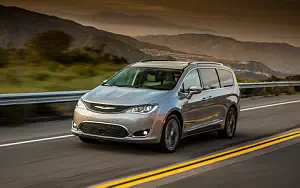 Chrysler Pacifica Limited     