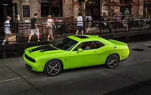 Dodge Challenger R/T Plus     