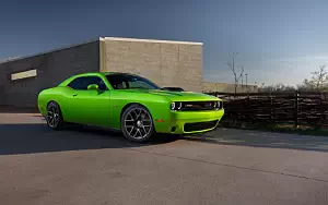 Dodge Challenger R/T Plus Shaker     