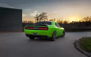 Dodge Challenger R/T Plus Shaker     