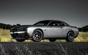 Dodge Challenger SRT 392     