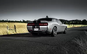 Dodge Challenger SRT 392     