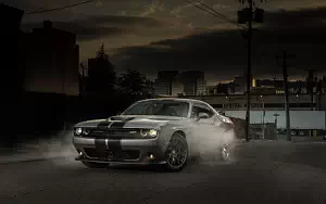 Dodge Challenger SRT 392     