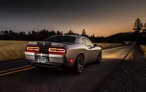 Dodge Challenger SRT 392     