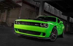 Dodge Challenger SRT Hellcat     