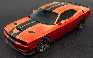 Dodge Challenger SRT Hellcat Go Mango     