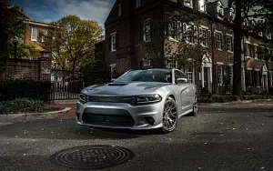 Dodge Charger SRT 392     