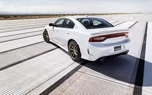 Dodge Charger SRT Hellcat     