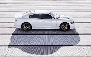 Dodge Charger SRT Hellcat     