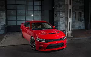 Dodge Charger SRT Hellcat     