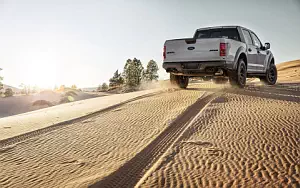 Ford F-150 Raptor SuperCrew     