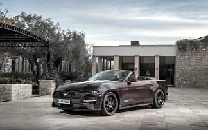 Ford Mustang EcoBoost Convertible (Royal Crimson) EU-spec     