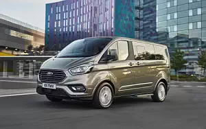Ford Tourneo Custom     