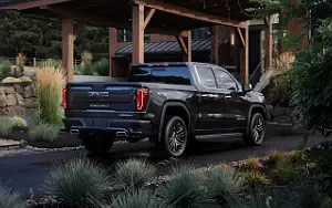 GMC Sierra Denali Ultimate Crew Cab     