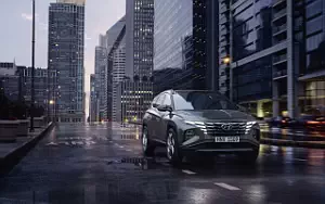 Hyundai Tucson Hybrid     
