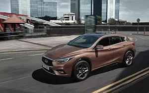 Infiniti Q30 2.2d AWD     