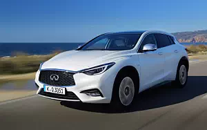 Infiniti Q30 2.2d AWD     