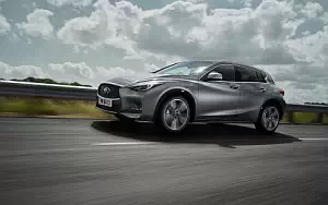 Infiniti Q30S 2.0t AWD UK-spec     