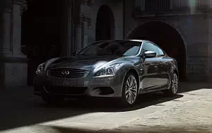 Infiniti Q60S Coupe     