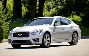 Infiniti Q70 3.7     