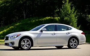 Infiniti Q70 3.7     