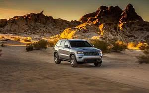 Jeep Grand Cherokee Trailhawk     