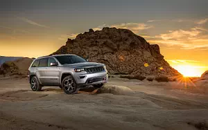 Jeep Grand Cherokee Trailhawk     