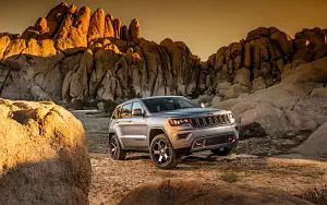 Jeep Grand Cherokee Trailhawk     